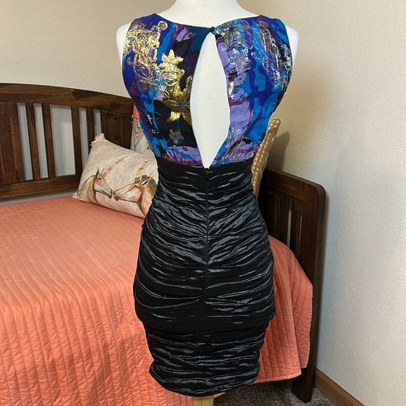 Nicole Miller Metallic Sleeveless Ruched Cocktail Dress, size 0 - Picture 5 of 16